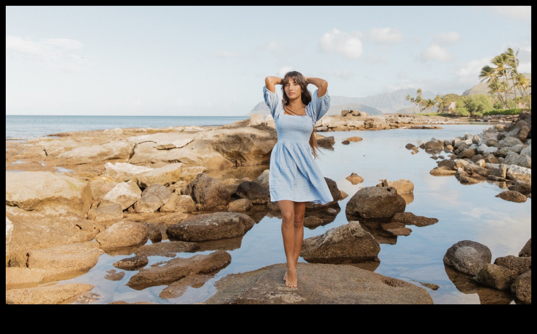 Coastal Charm: ținute de vară glam pe litoral pentru ocazii speciale