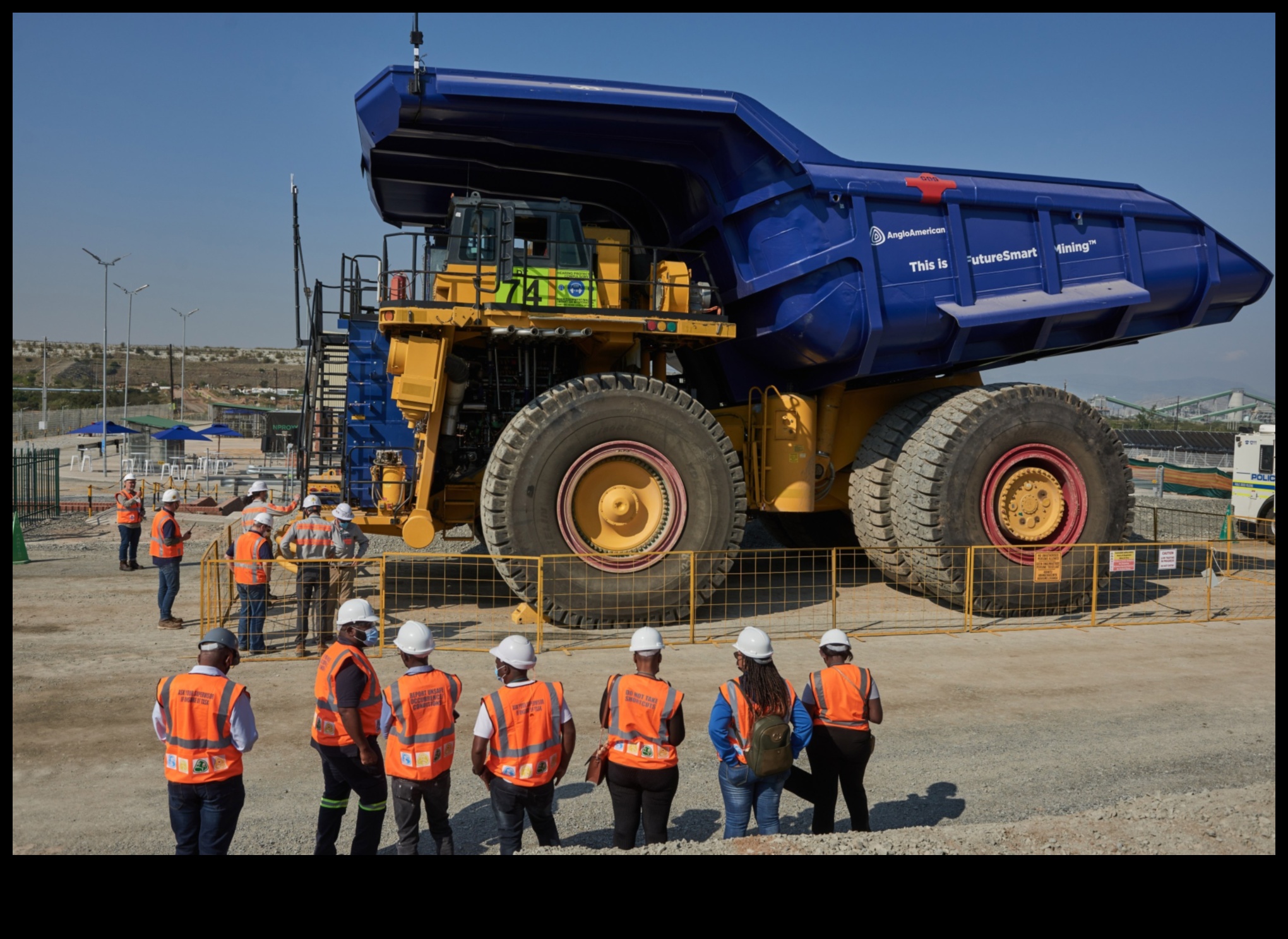 Explorați lumea camioanelor de minerit masiv Știința și ingineria din spatele Mega Machines 5 Mega Machines: Explorând lumea camioanelor de minerit masiv