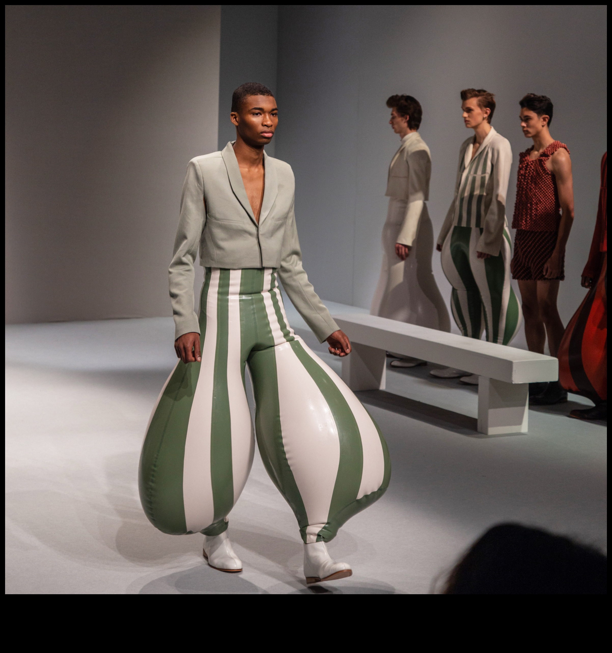 Proporții jucăușe: caracteristici exagerate pentru un impact maxim