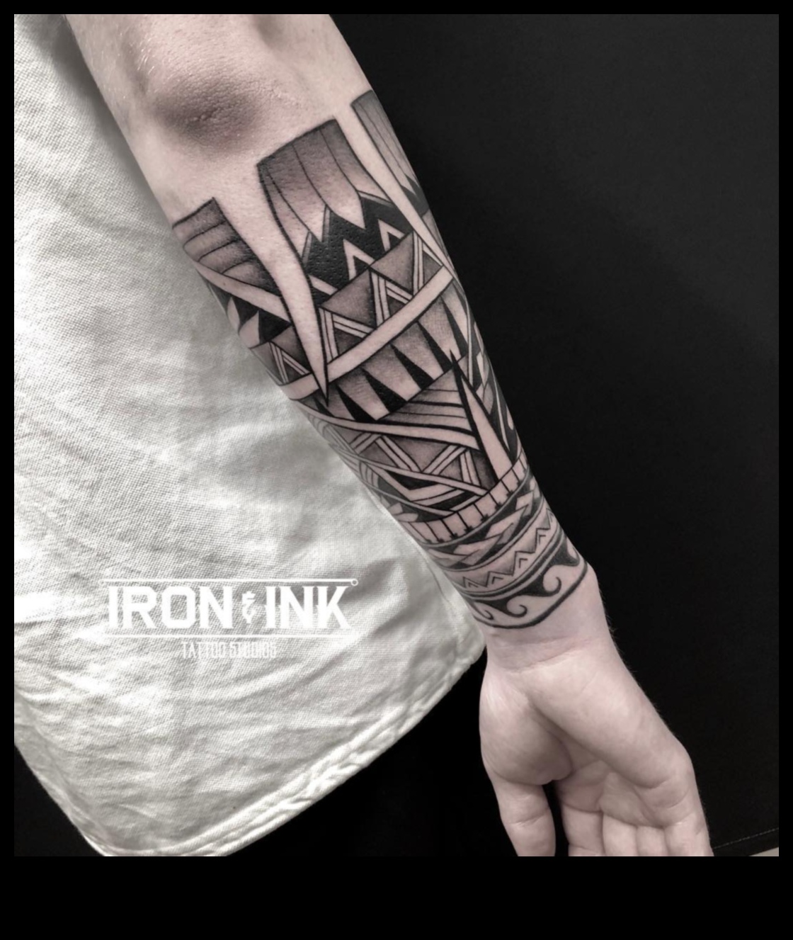 Ink Heritage: Explorarea rădăcinilor tatuajelor tradiționale