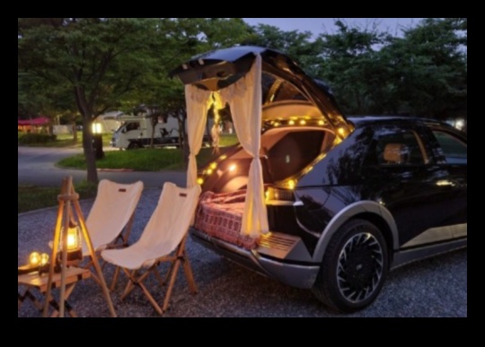 Street Style: Cum mașinile reflectă tendințele culturale și moda