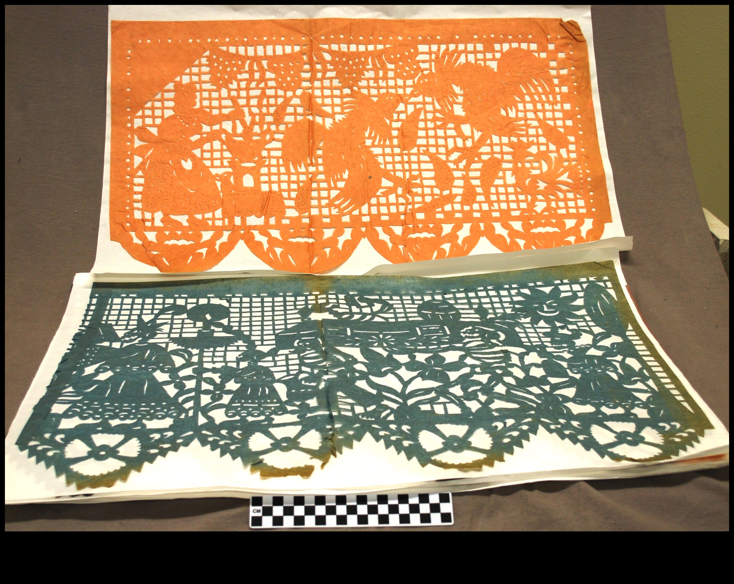Explorând Papel Picado: Tăierea tradițională a hârtiei mexicane