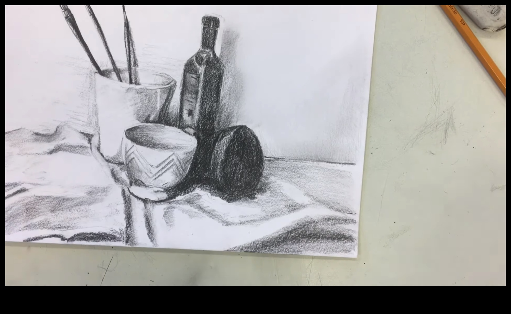 Armonia frumuseții neînsuflețite: schițe de natură moartă