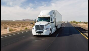 Dincolo de autostradă: aventuri în off-road cu vehicule comerciale