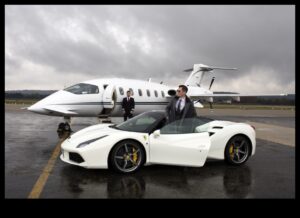 Luxe Living: Integrarea vehiculelor de lux în stiluri de viață de lux