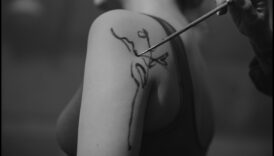 Microradiografie Neclar O călătorie minimalistă cu cerneală dupa ochiul artistului 6 Micro Magic: Descoperiți arta din spatele cernelii minimaliste